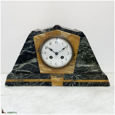 Pendule Art-Deco marbre, larg. 38.5 cm (1920-1930)