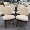 Ensemble de 6 chaises danoises en teck recouvertes de tissu en mouton bouclé. 15