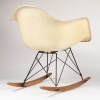 Charles (1907-1978) et Ray (1912-1988) Eames, fauteuil à bascule RAR, 1950 12