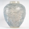 René LALIQUE : Vase “ARCHERS” Opalescent 12