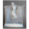 René Lalique (1860-1945): “Suzanne” Statuette en verre opalescent 14