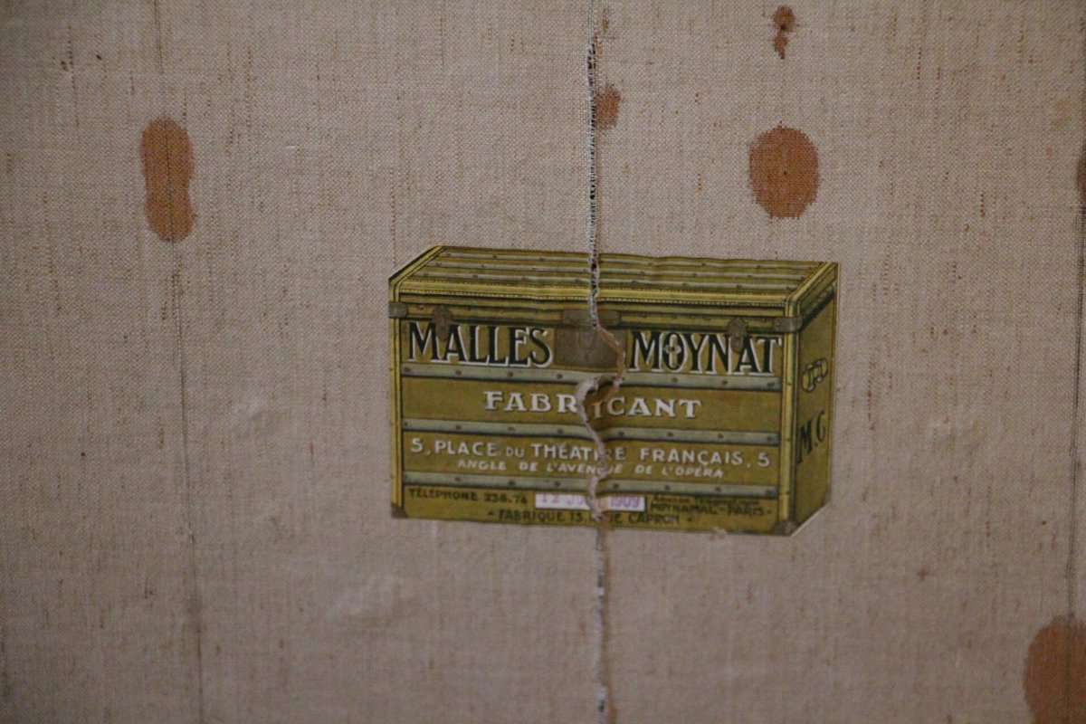 Luxury Moynat Antique Hat Box 