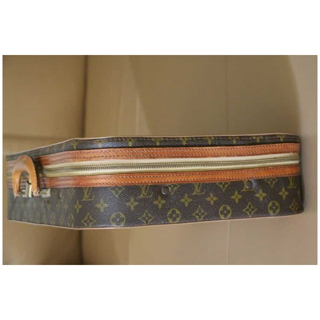 Valise cabine Louis Vuitton semi-rigide - Les Puces de Paris Saint-Ouen