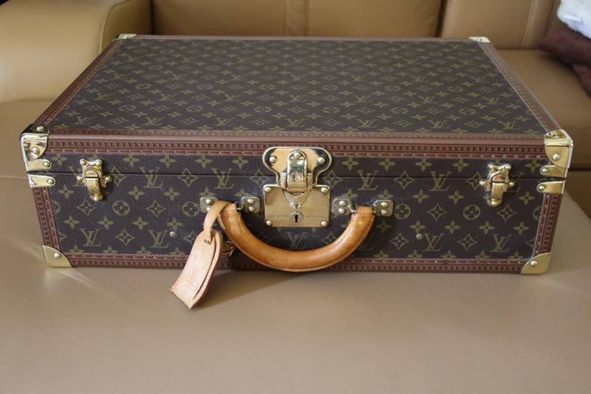 Louis Vuitton trunk, Louis Vuitton suitcase, Louis Vuitton steam trunk,  Alzer 80 - Les Puces de Paris Saint-Ouen