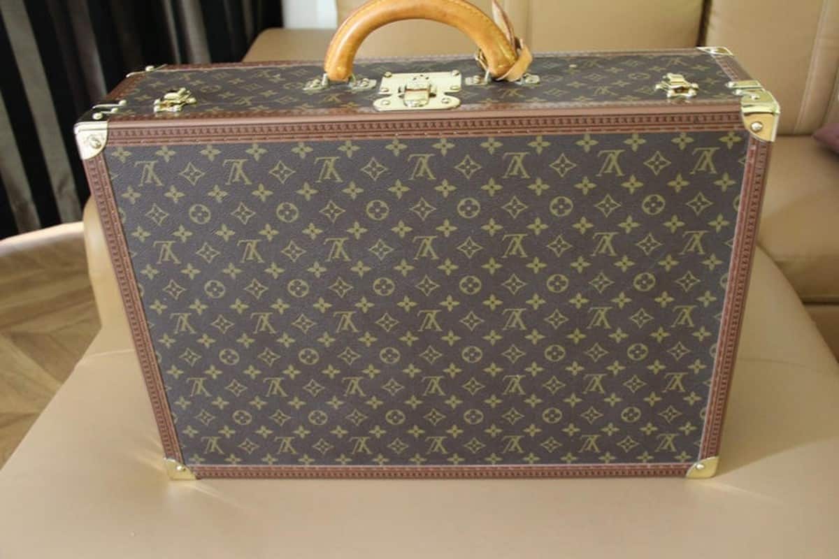 Alzer 80 Suitcase from Louis Vuitton in Antique Luggage & Bags