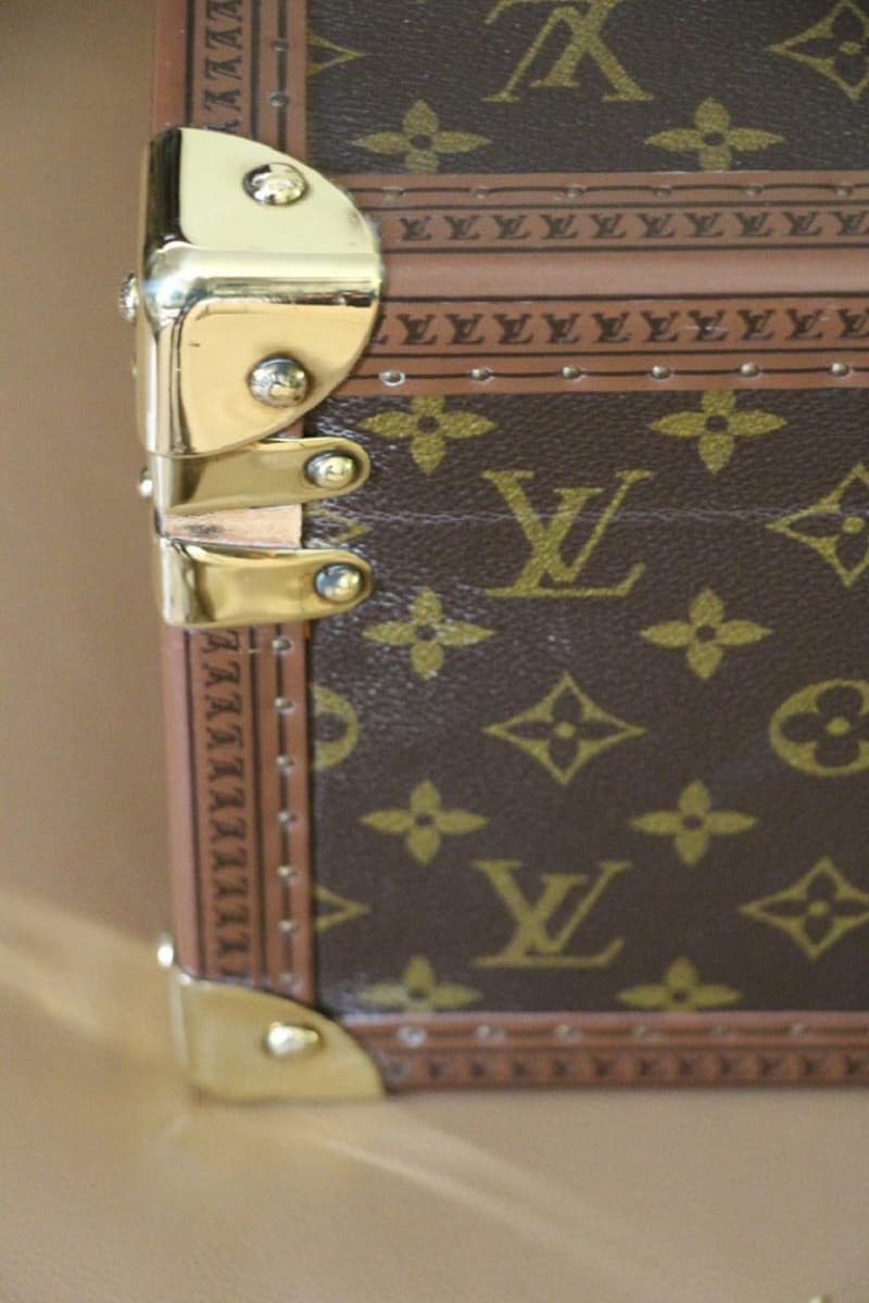 Suitcase Louis Vuitton Alzer 60 cm - Les Puces de Paris Saint-Ouen