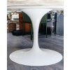 Saarinen & Knoll International: Table « tulipe », marbre Calacatta oro et rilsan blanc 244 cm 13