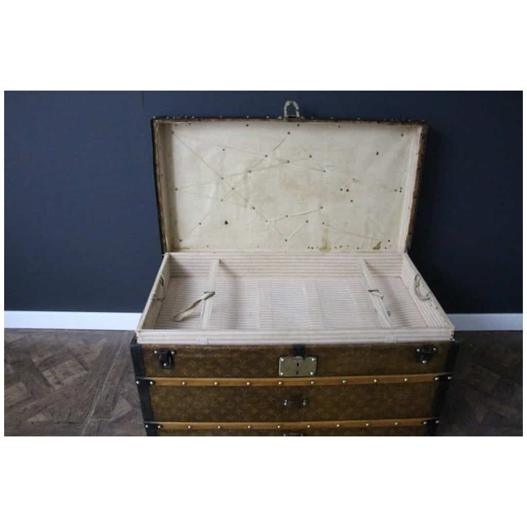 Louis Vuitton woven canvas trunk, Louis Vuitton Steamer trunk 90 cm - Les  Puces de Paris Saint-Ouen