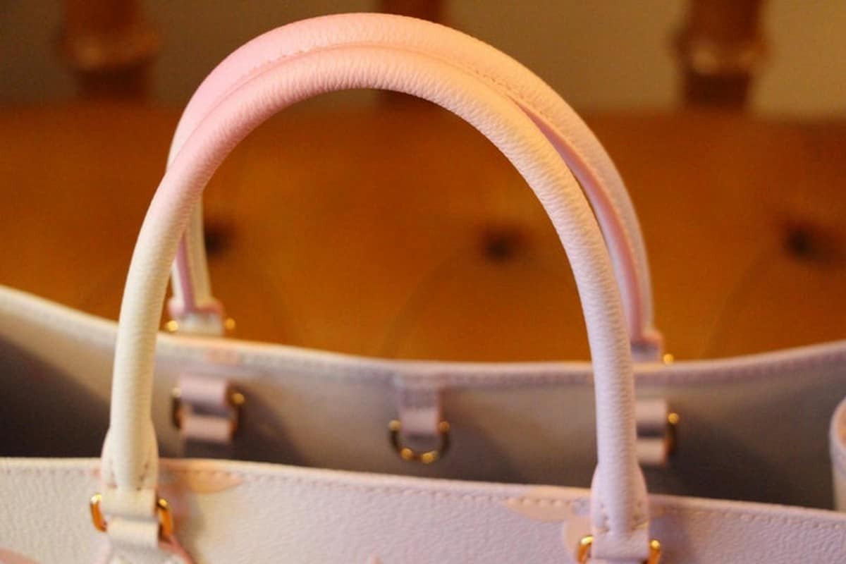 Louis Vuitton OnTheGo PM, Sunrise Pastel Canvas, New in Dustbag