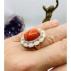 Bague Or Jaune 18 Carat, Cabochon Corail Beau Rouge Diamants Opales 20