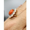 Bague Or Jaune 18 Carat, Cabochon Corail Beau Rouge Diamants Opales 21