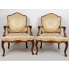 Paire de fauteuils Louis XV en noyer. XVIIIème siècle. 12