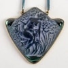 1913 René Lalique – Collier Pendentif Femme Dans Les Fleurs Verre Bleu Electrique 12