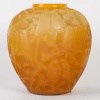 René Lalique ,1919 ,Vase “Perruches” Butterscotch. 12