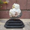 Calcite sur socle en marbre noir 15