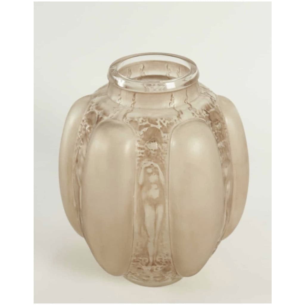 R Lalique, Vase « Six Figurines Et Masques » 4