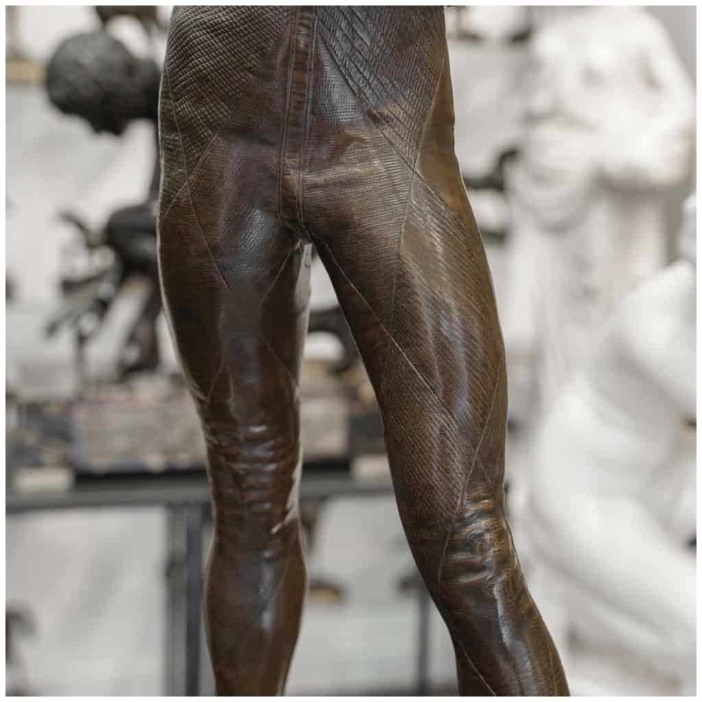 Sculpture – Arlequin , Paul Dubois (1829-1905) – Bronze 11