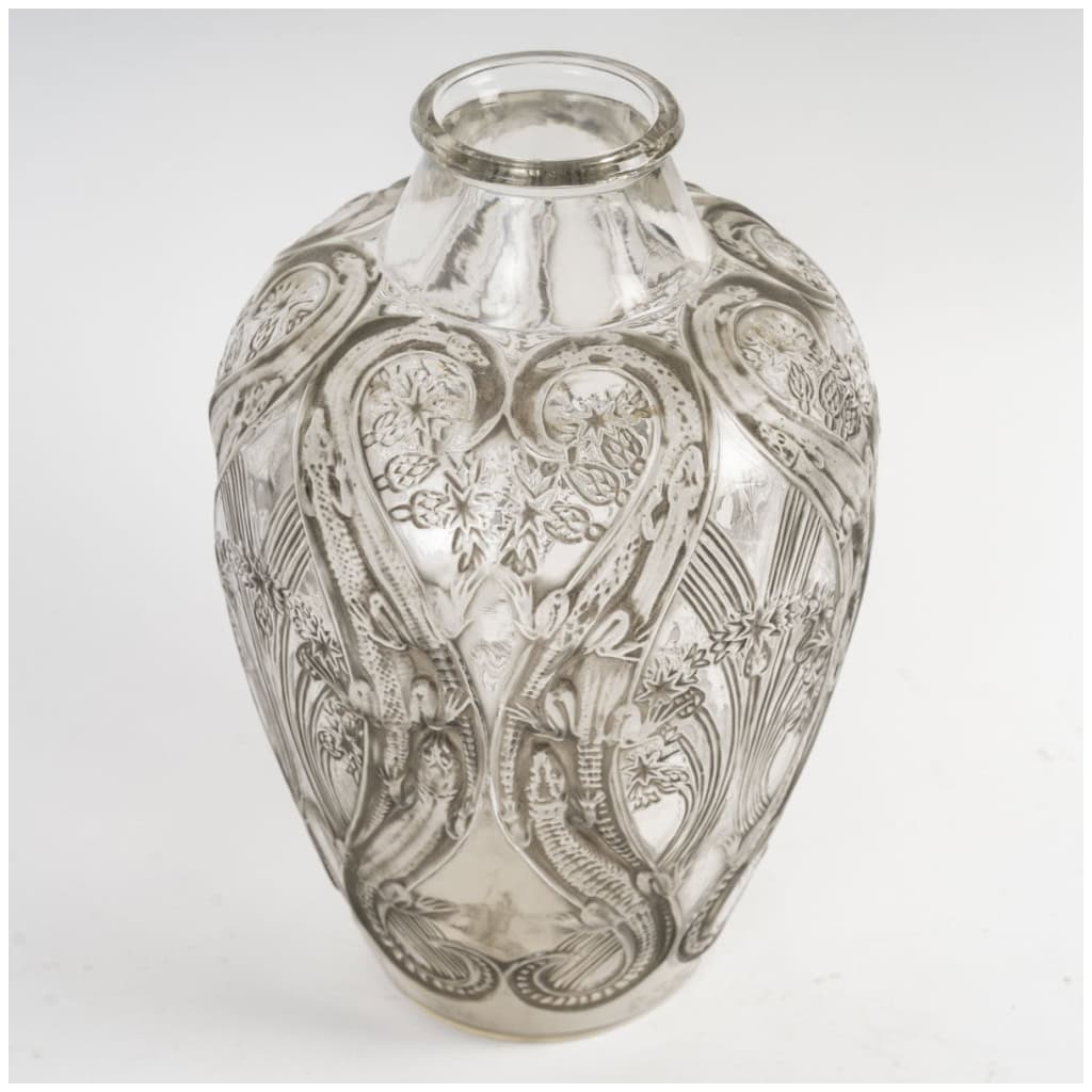 René Lalique,1913 : Vase “Lézards et Bluets” 6