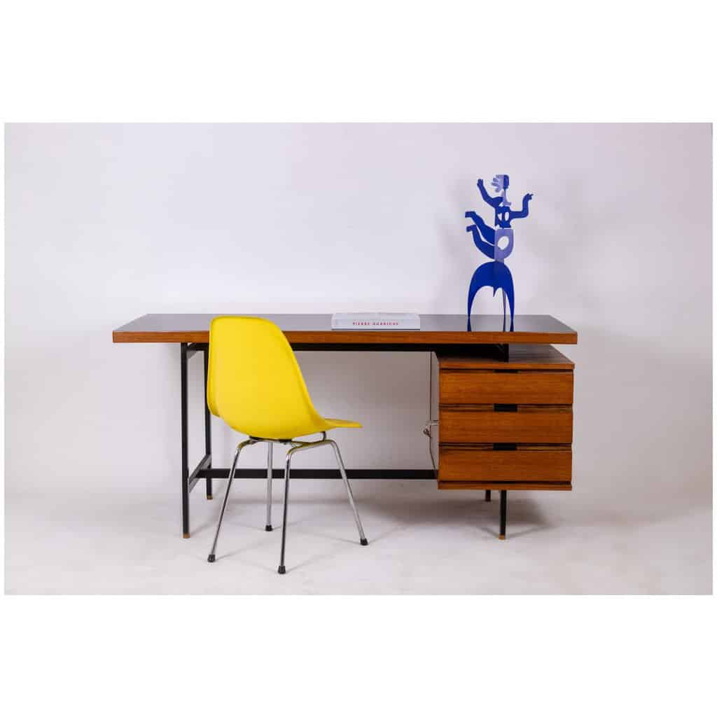 Pierre Guariche. Bureau en teck et métal laqué. Années 1960. LS56631534M 4