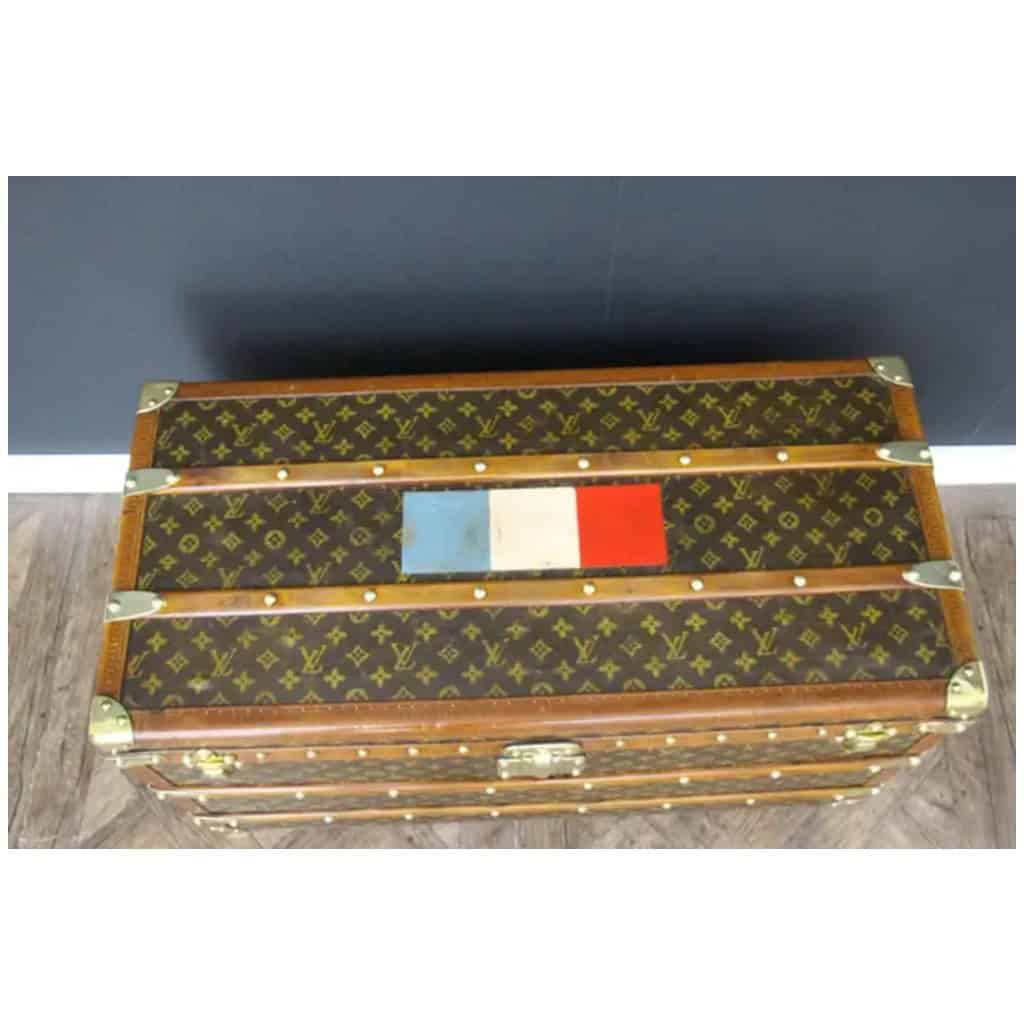 Malle Louis Vuitton ancienne, malle courrier Vuitton 80cm 18