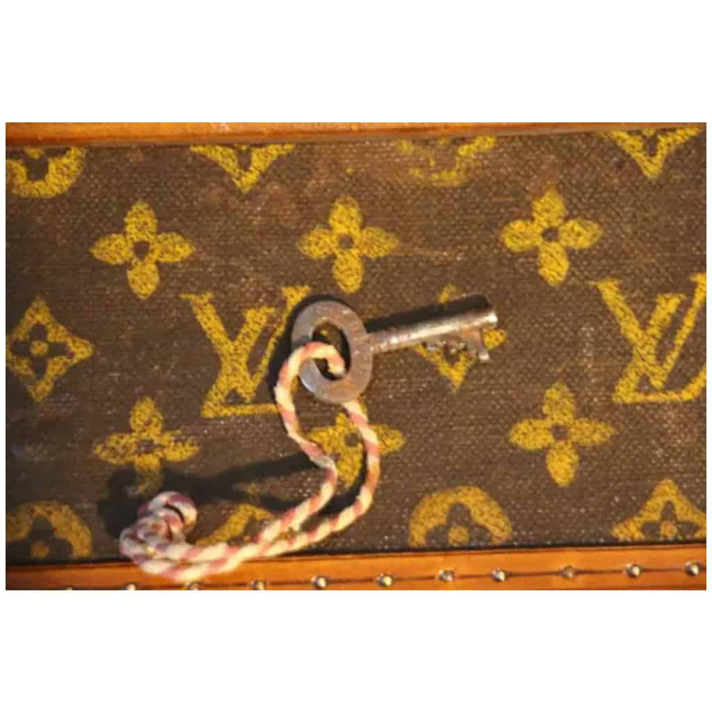 Malle Louis Vuitton ancienne, malle courrier Vuitton 80cm 20