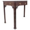 Table, ou bureau, de style Chippendale en acajou. Circa 1950. LS5932456G 26