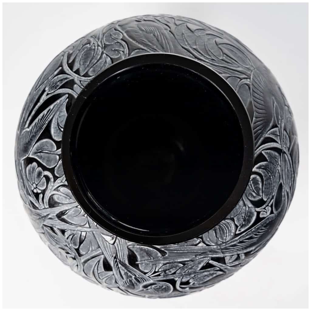 1923 René Lalique – Vase Martin Pêcheurs Verre Noir Patiné Blanc 7