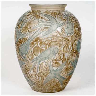 1923 René Lalique – Vase Martin Pêcheurs Verre Blanc Patiné Sépia Et Vert