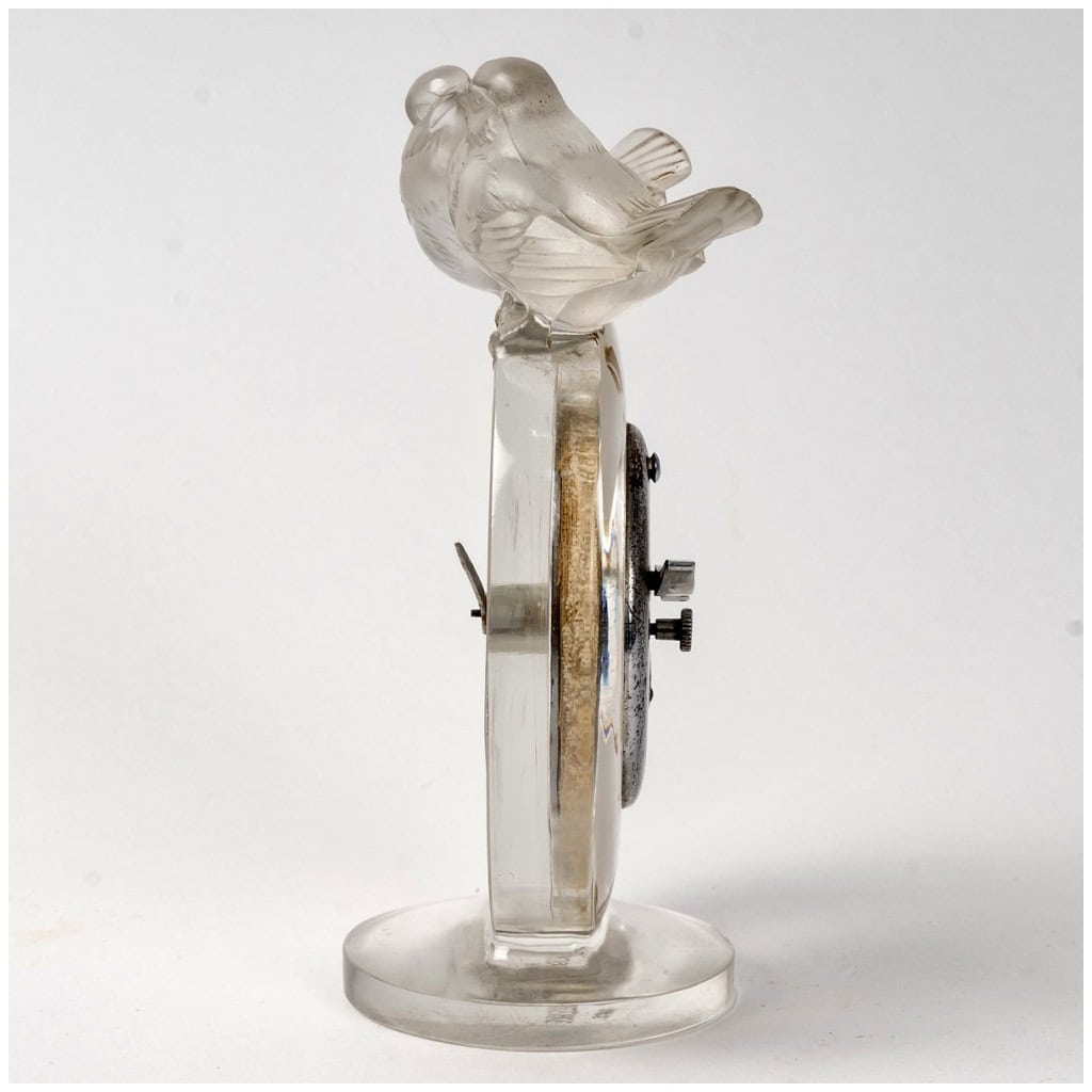 1931 René Lalique – Pendule Antoinette Verre Blanc Mouvement Mécanique Oméga 5