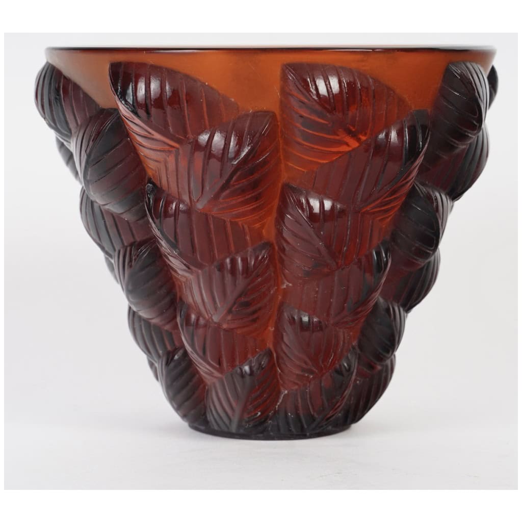 1927 René Lalique – Vase Moissac Verre Rouge Ambré 3