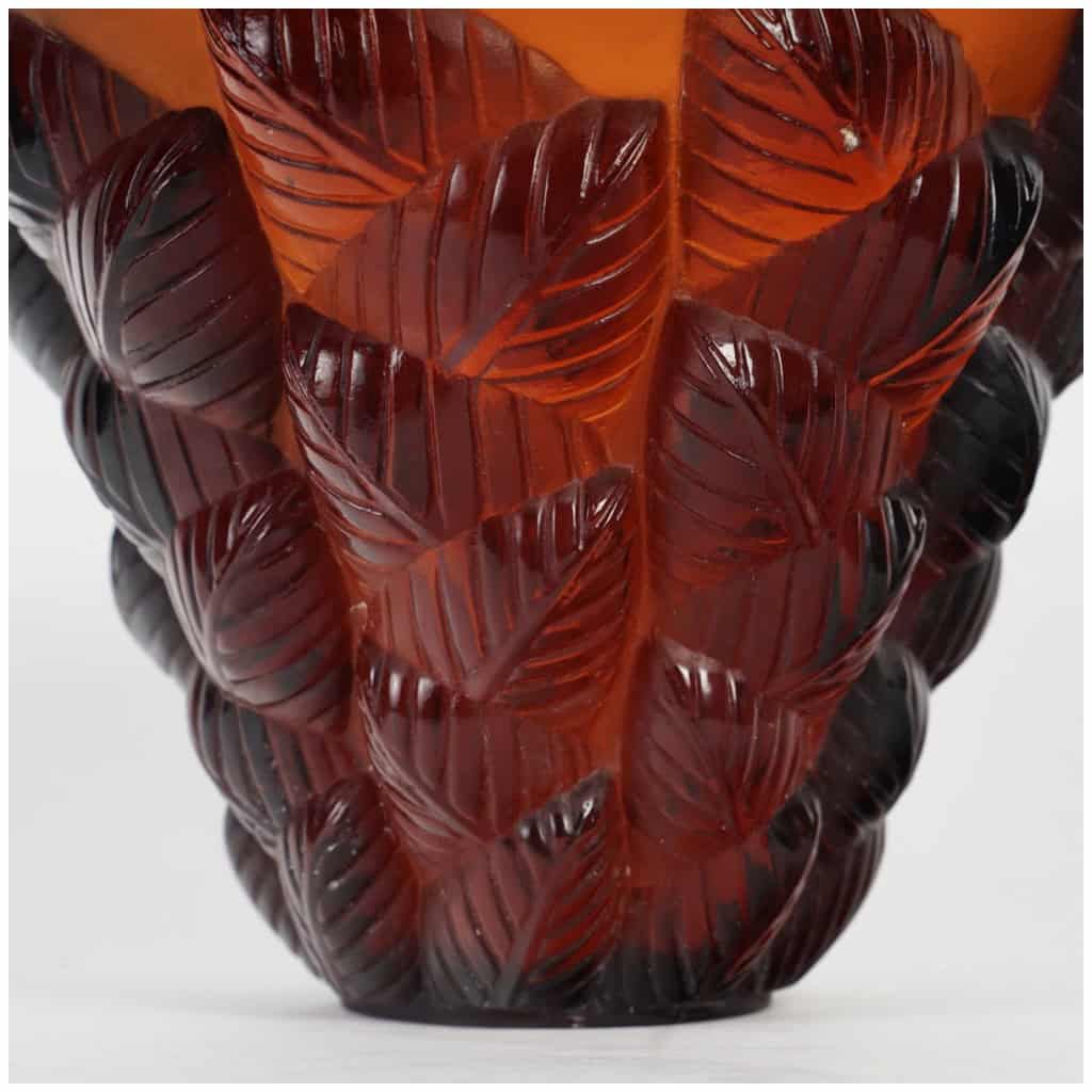 1927 René Lalique – Vase Moissac Verre Rouge Ambré 5