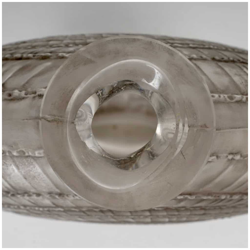 1920 René Lalique – Vase Escargot Verre Blanc Patiné Gris 7