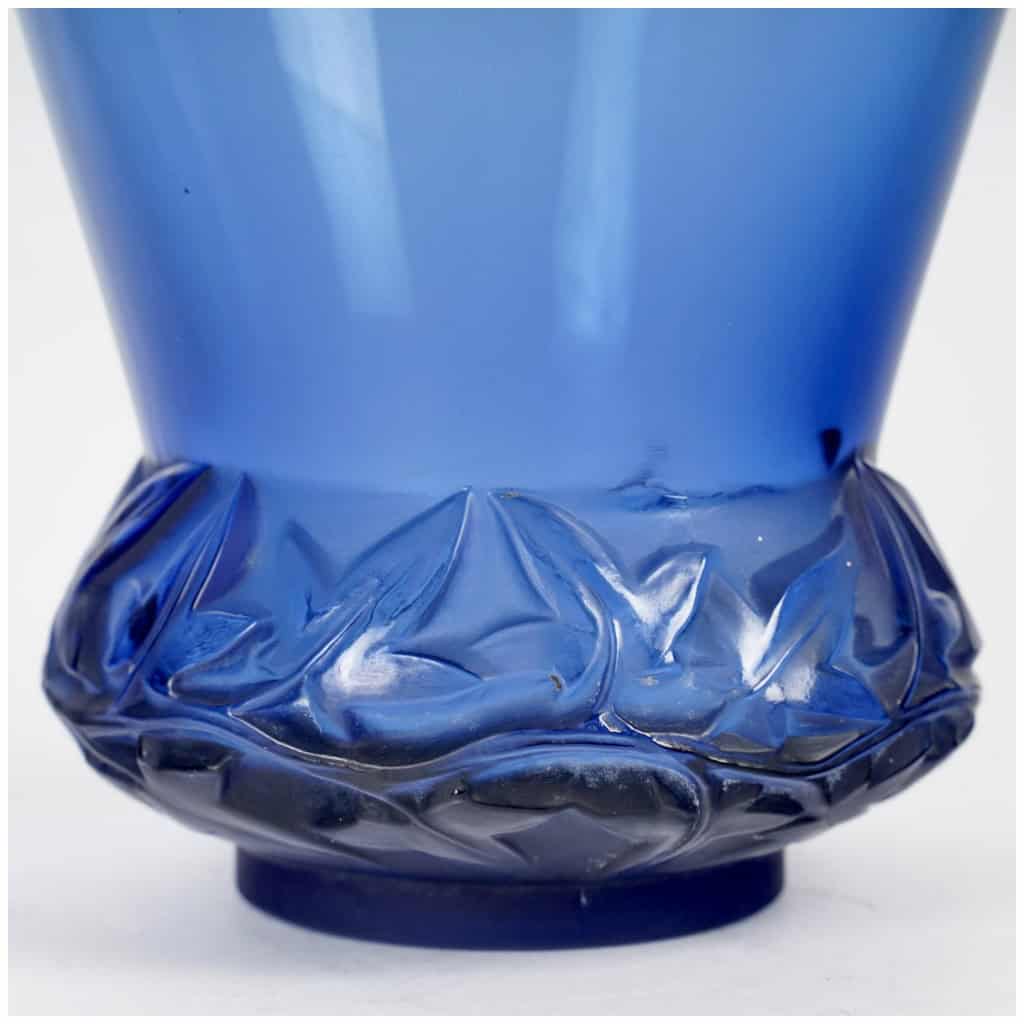 1930 René Lalique – Vase Lierre Verre Bleu Saphir 6