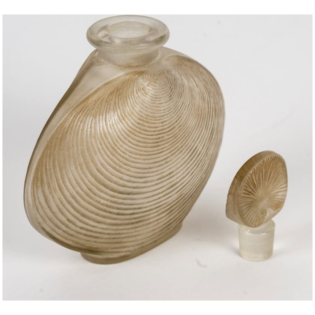 1920 René Lalique – Flacon Telline Verre Blanc Patiné Sépia 6