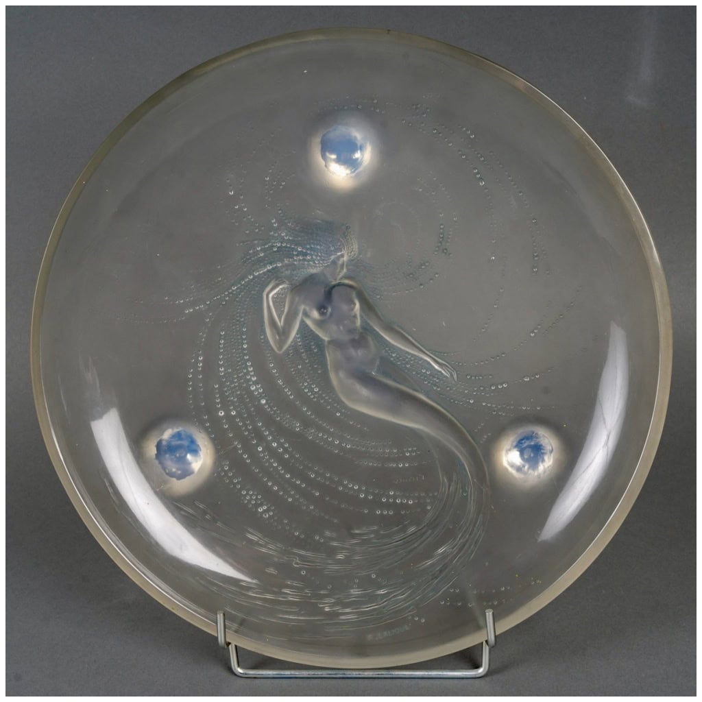 1920 René Lalique – Coupe Trépied Sirène Verre Opalescent Patiné Bleu 5