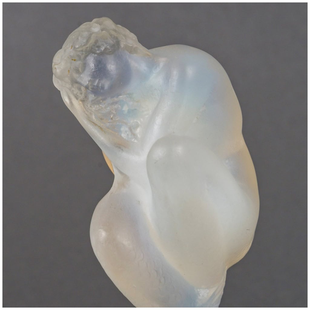 1920 René Lalique – Mascotte Automobile Statuette Sirène Verre Opalescent 6