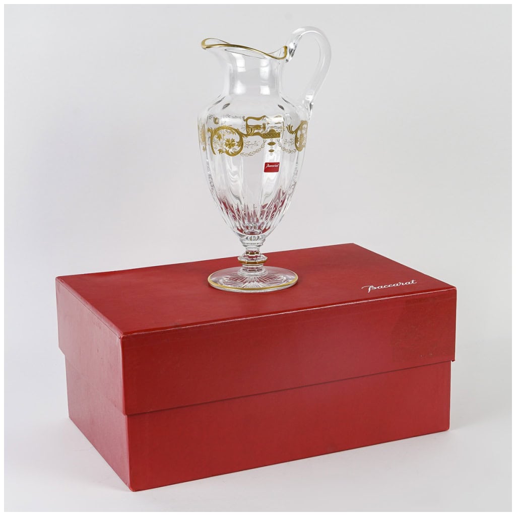 Baccarat – Broc Pichet Imperator Cristal Blanc Gravé Et Doré – Neuf En Coffret 3