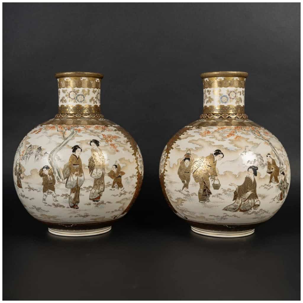 Rare paire de grands vases japonais en Sastsuma 3