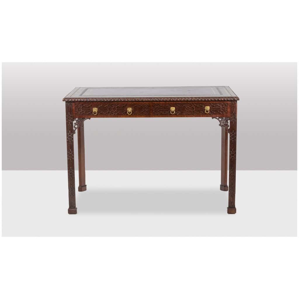 Table, ou bureau, de style Chippendale en acajou. Circa 1950. LS5932456G 14