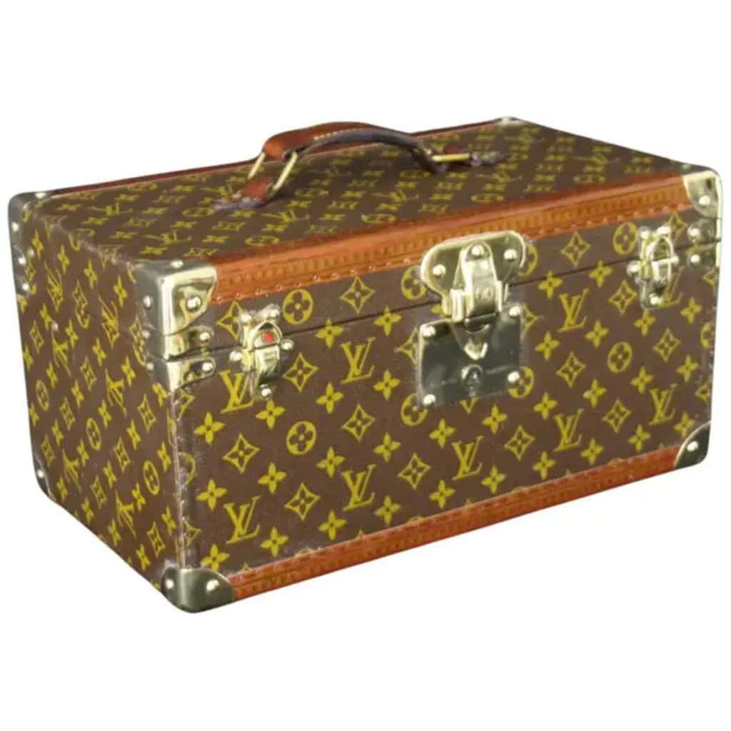 Grand Vanity case Louis Vuitton, Boite a pharmacie Vuitton 3