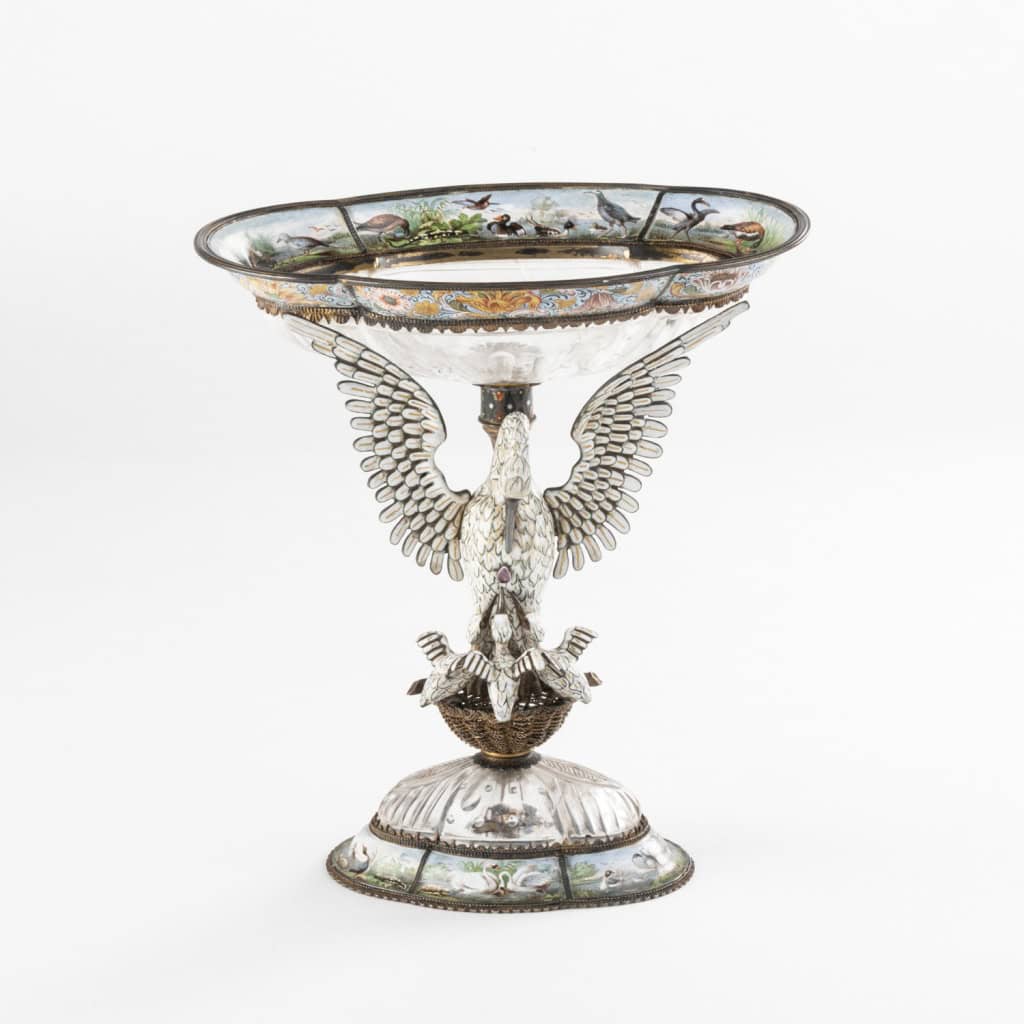 Coupe en cristal de roche et argent doré à la cigogne et décors émaillés, XIXe 3