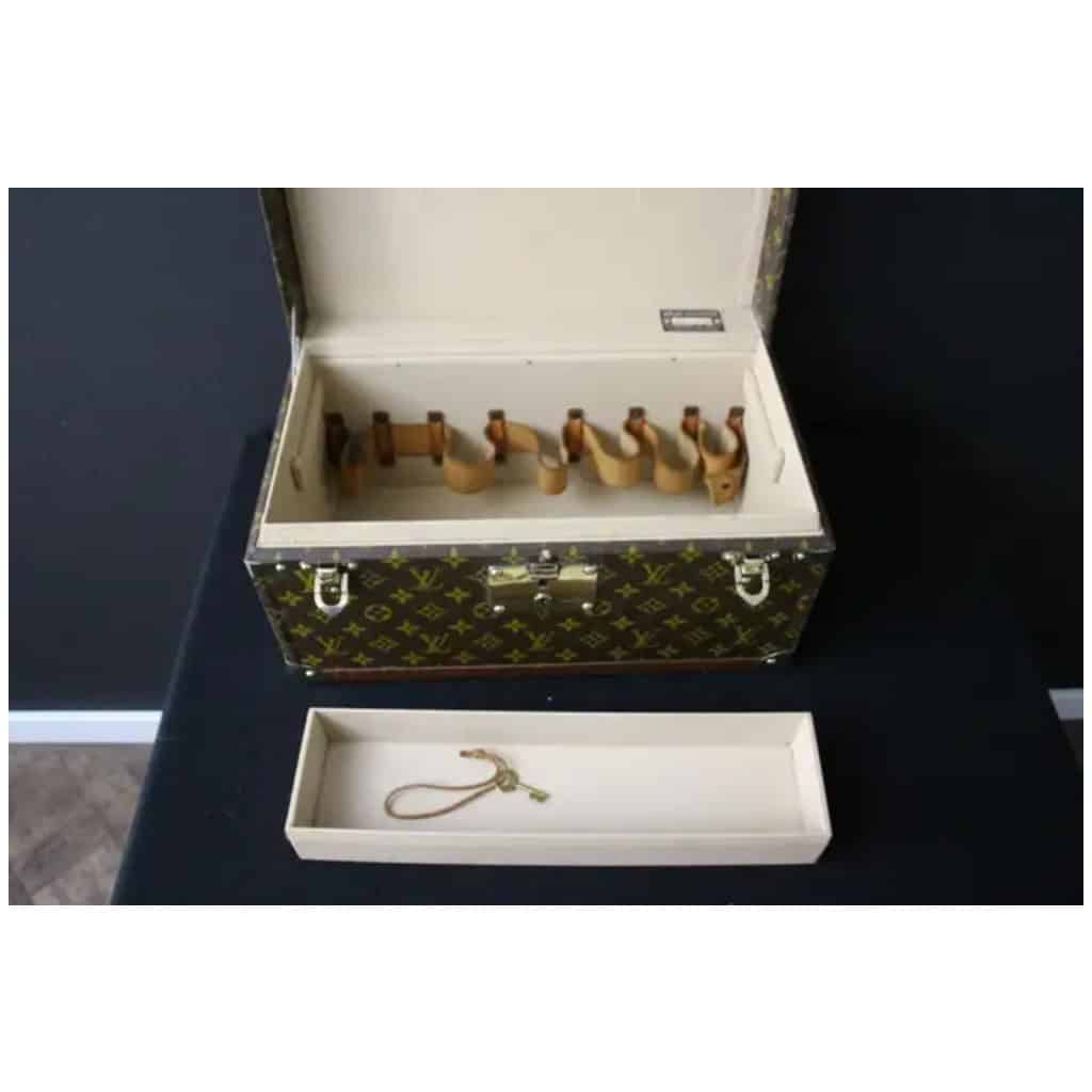 Grand Vanity case Louis Vuitton, Boite a pharmacie Vuitton 16