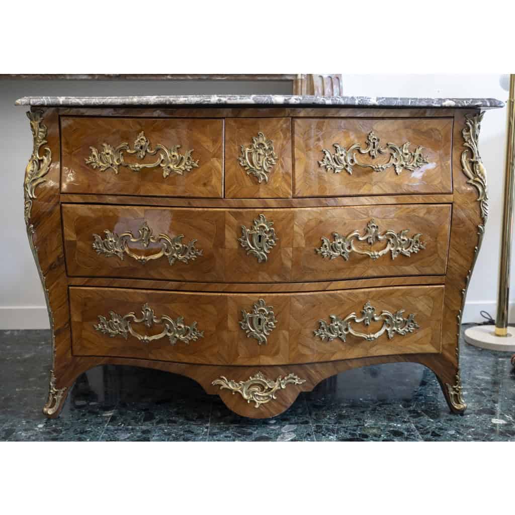 Commode L XV, estampillée P. ROUSSEL 5