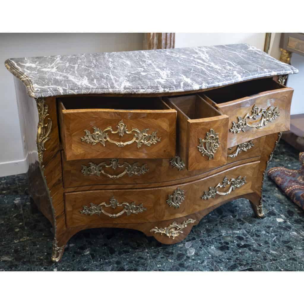 Commode L XV, estampillée P. ROUSSEL 4