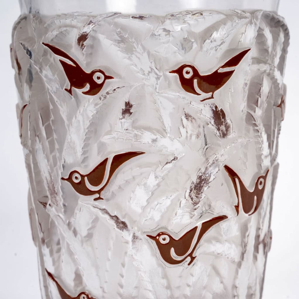 1930 René Lalique – Vase Bornéo Verre Blanc Emaillé Brun 5