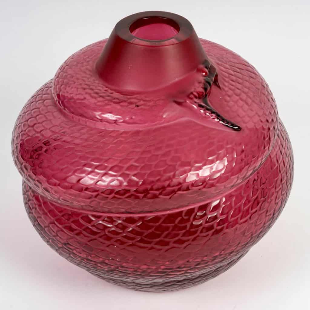 Lalique France – Vase Serpent Cristal Rouge En Coffret 4