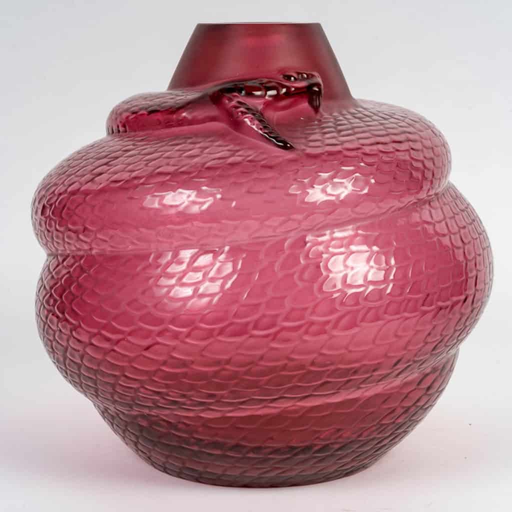 Lalique France – Vase Serpent Cristal Rouge En Coffret 3