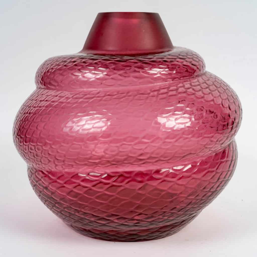 Lalique France – Vase Serpent Cristal Rouge En Coffret 7