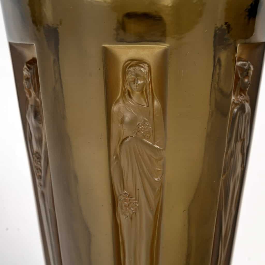 1912 René Lalique – Vase Gobelets Six Figurines Verre Topaze Fumé Patiné Sépia 11