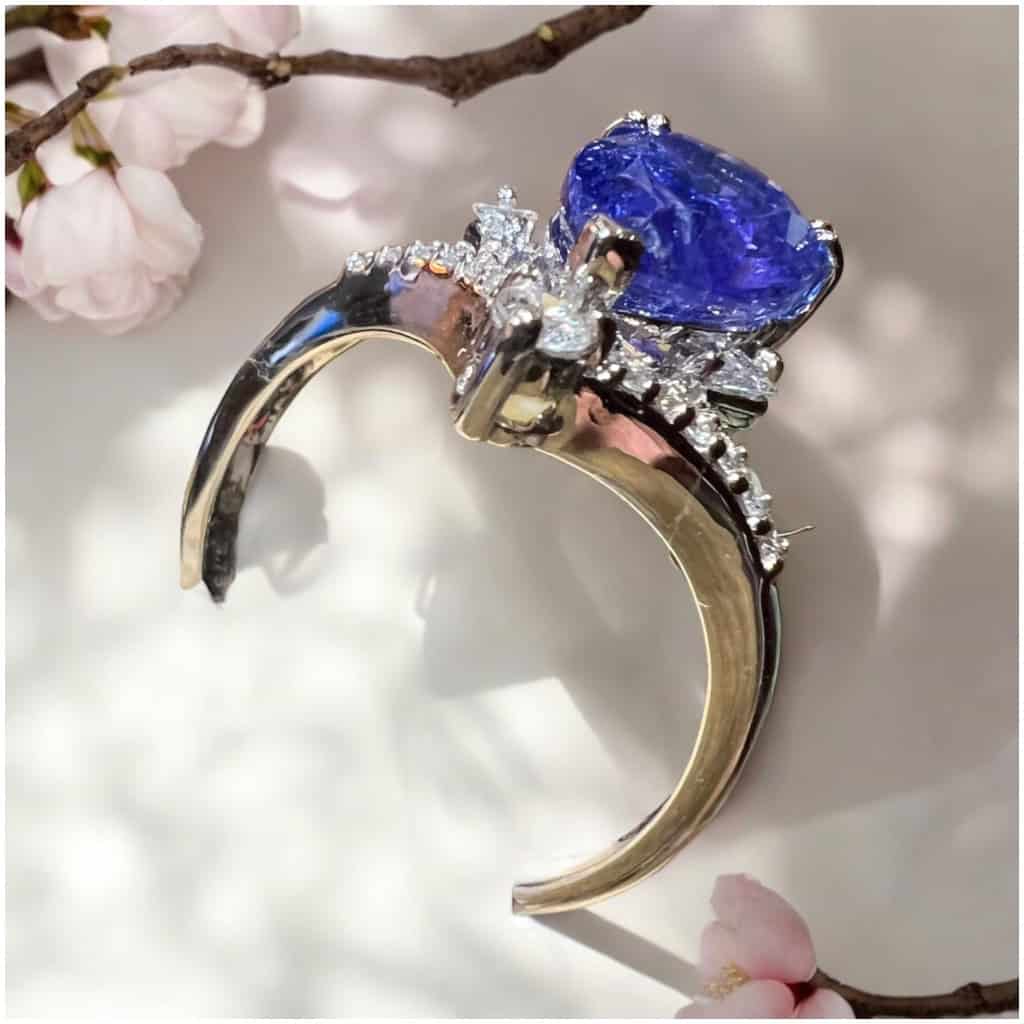 Tanzanite De 3.75 Cts Entourée De Diamants, Bague “diadème” Or Blanc 18 Ct 5